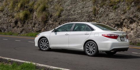 2016 Toyota Camry Consumer Guide Auto