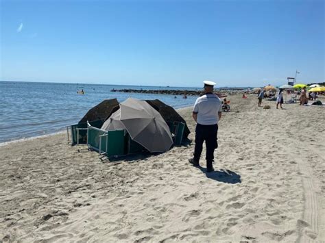 Malore In Acqua Un Enne Muore A Lido Di Dante Ravenna Ore It