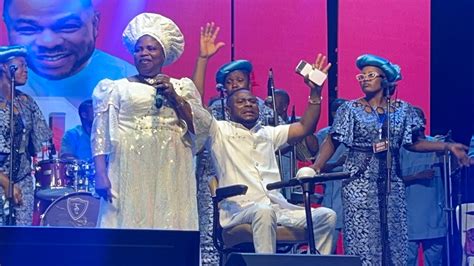 Yinka Ayefele Join Bisi Alawiye On Stage At His Birthday Mega Praise