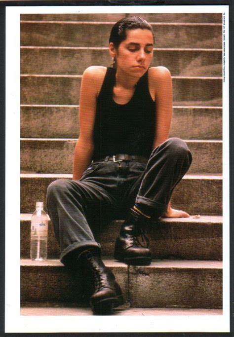 Pj Harvey Wears Black And Doesn T Give A Fuck