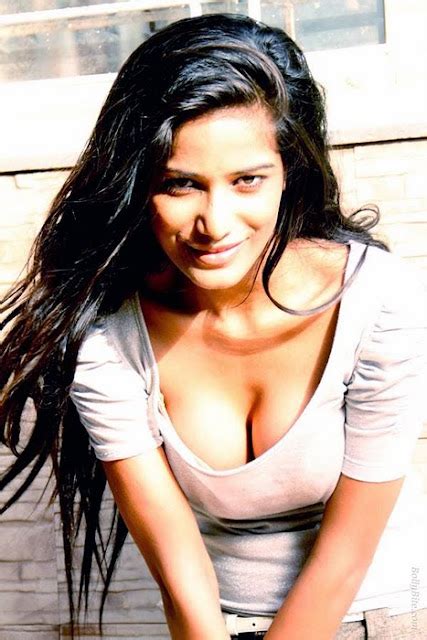 Poonam Pandey Hot Poonam Pandey Kingfisher Poonam Pandey Twitter