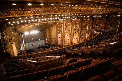 Lyric Celebrates New Seats Lyric Opera Of Chicago