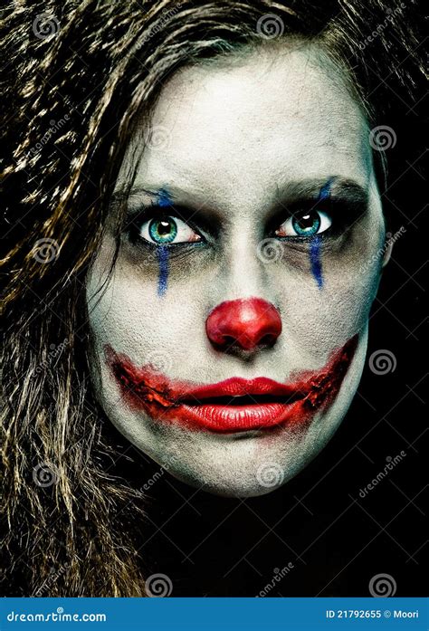 Scary Clown Makeup Female How To Create A Terrifying Look For