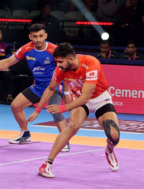 Haryana Steelers Stage Epic Comeback To Beat Gujarat Giants 34 30 In