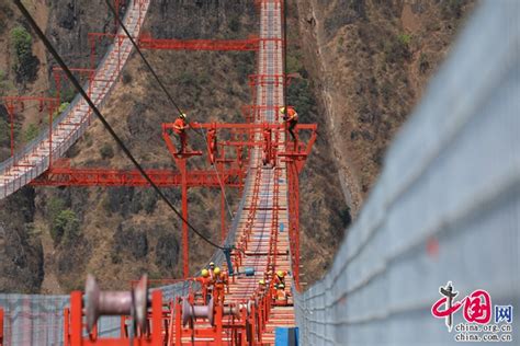 在建世界最大跨径山区峡谷悬索桥 猫道施工平台实现贯通联盟中国中国网