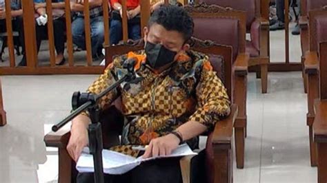 Ditanya Soal Setoran Dana Tambang Ilegal Rp Miliar Ke Kabareskrim