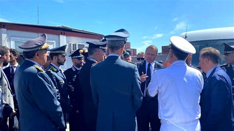 Il Ministro Lollobrigida Al Porto Di Bari Controlli Sul Grano Della