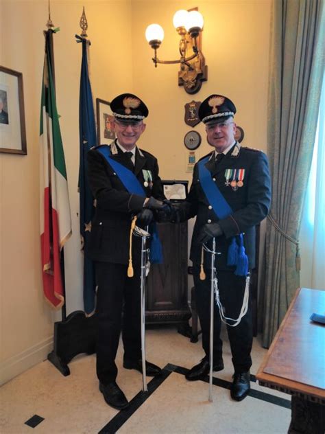 Carabinieri Cerimonia Di Avvicendamento Al Vertice Del Comando Tra Il