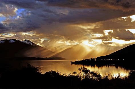 Lake Te Anau At Sunset South Island New Zealand By Ralph De