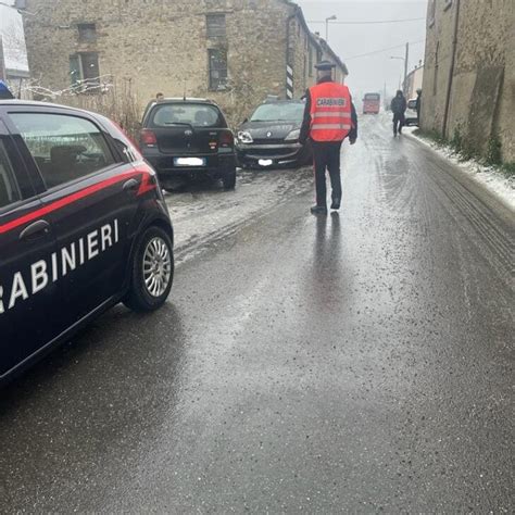 Incidente A Gremiasco Attenzione A Neve Ghiaccio Lungo Le Strade