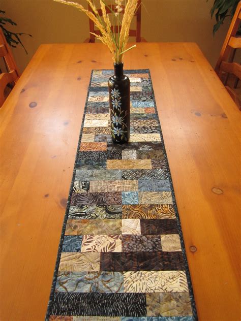 Batik Table Runner On Luulla