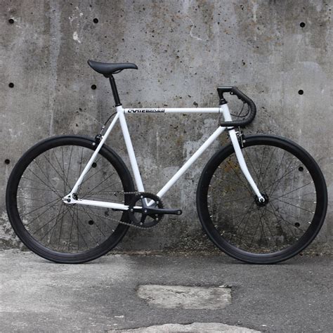 Cartel Bikes Avenue Mat Black ピストバイク 完成車 カーテルバイク アベニュー ブラック スポーツバイク