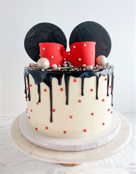 Minnie Mouse Cake Abbis Cakes And Bakes Cake Minnie Mouse Cake