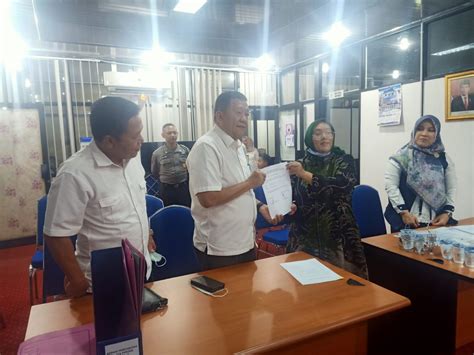 Dua Bakal Calon Rektor Unila Daftarkan Diri Universitas Lampung