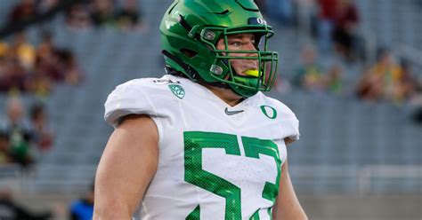 Former Oregon OL Ryan Walk Joins Ducks Coaching Staff On3