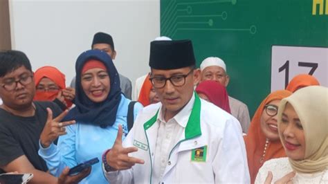 Polemik Ganjar Pranowo Muncul Di Tayangan Azan Tv Sandiaga Uno