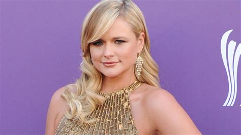 Miranda Lambert Is A Goddess In Figure Flaunting Gown As She Celebrates Long Awaited News Hello