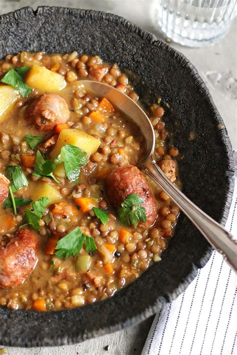 Lentejas Con Chorizo Lentil Stew Bake To The Roots Rezept