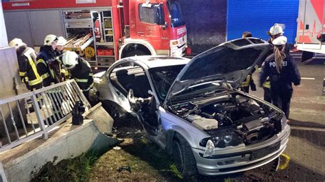 Verletzte bei Unfall in Altena auf der Rahmedestraße Fotos