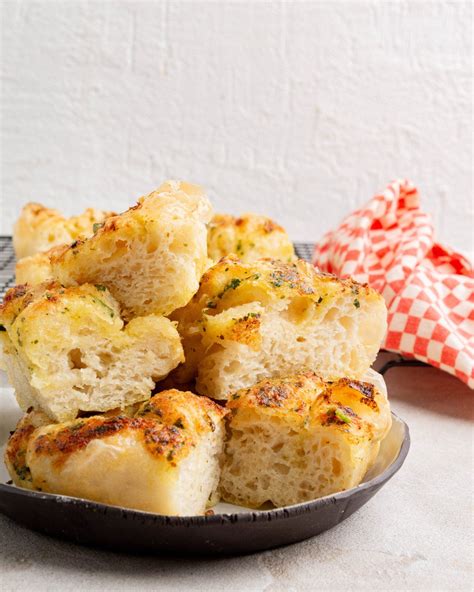 Garlic Butter Focaccia Daen S Kitchen