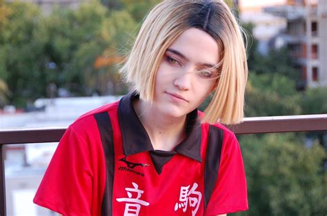 Kenma cosplay (@sawyerlawyerr on IG) : haikyuu