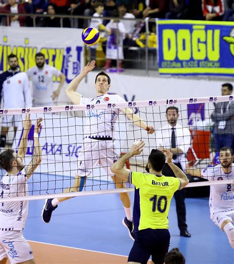 Axa Sigorta Kupa Voley Yar Final Halkbank Fenerbah E T Rkiye