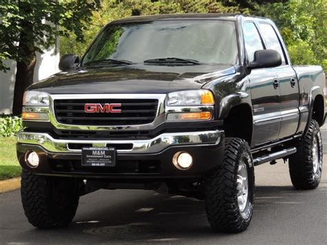 2005 GMC Sierra 2500 SLE/4X4/ Crew Cab/DURAMAX DIESEL/86k miles/LIFTED