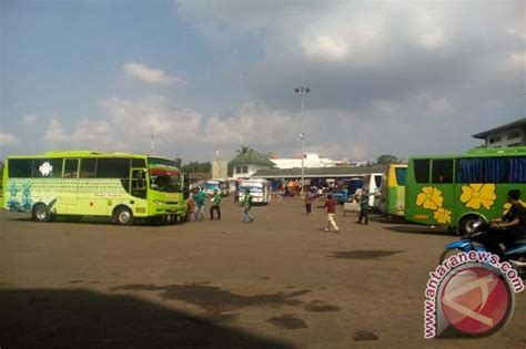 Terminal Rajabasa Mulai Lengang H Antara News Lampung