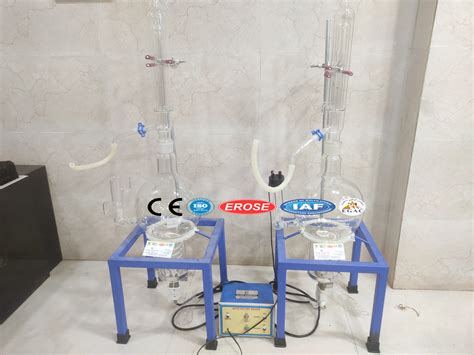 Double Distillation Apparatus Vertical Type Borosilicate Glass Glass