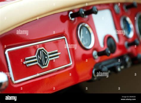 Mga Dashboard Hi Res Stock Photography And Images Alamy