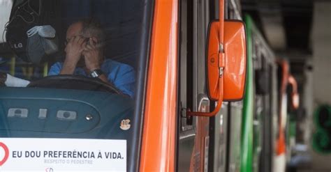 Fotos Motoristas e cobradores protestam contra fiscalização eletrônica