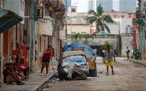 Tormenta Tropical Oscar Causa 6 Muertos Y Estragos En El Este De Cuba