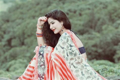 Actress Shikha Malhotra Of Kaanchli Fame Volunteers As A Nurse To