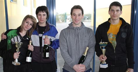 Sport local Badminton à Saint Apollinaire quarante huit joueurs ont