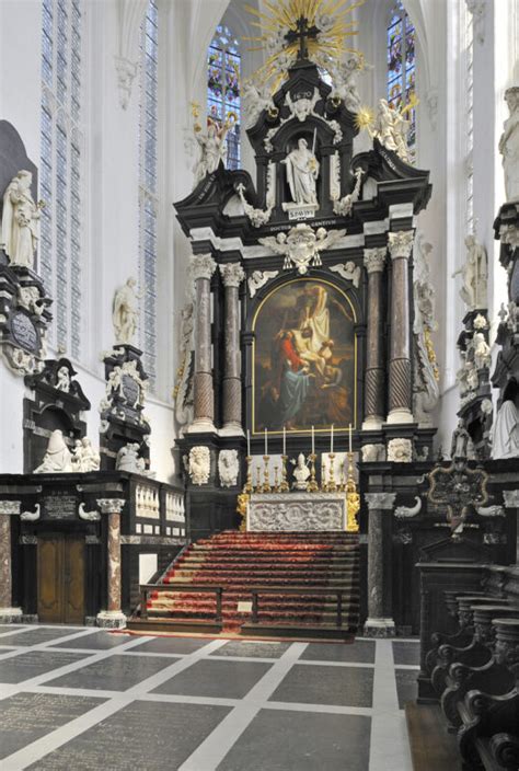 Katholiek Pronkjuweel De Sint Pauluskerk In Antwerpen EW