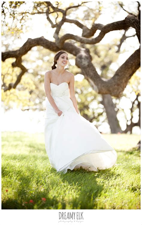 Jessica A Windy Day Bridal Session — Dreamy Elk Photography And Design