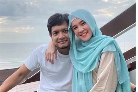 Tahun Menikah Belum Punya Anak Dhini Aminarti Dan Dimas Seto