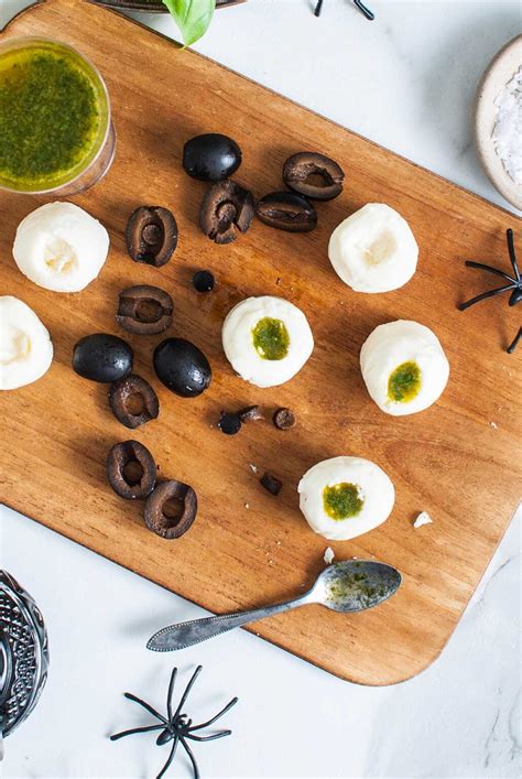 Halloween Antipasto Eyeballs Appetizer Xoxobella