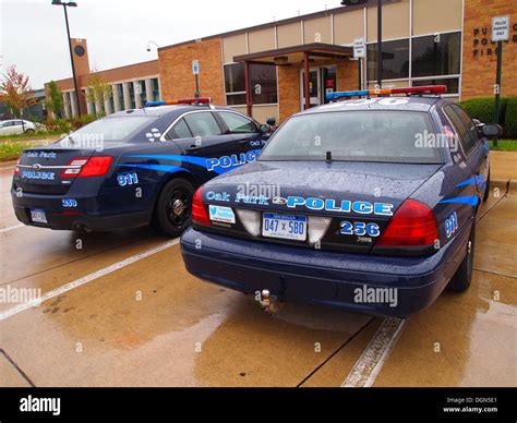 Oak Park Police cars outside Oak Park Public Safety Office, Oak Park, Michigan, USA Stock Photo ...