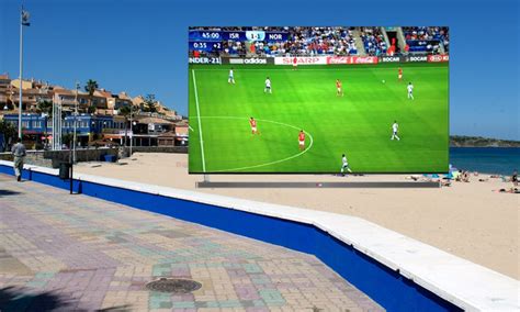 Algeciras Instalar Una Pantalla Gigante En Getares Para La Final De La