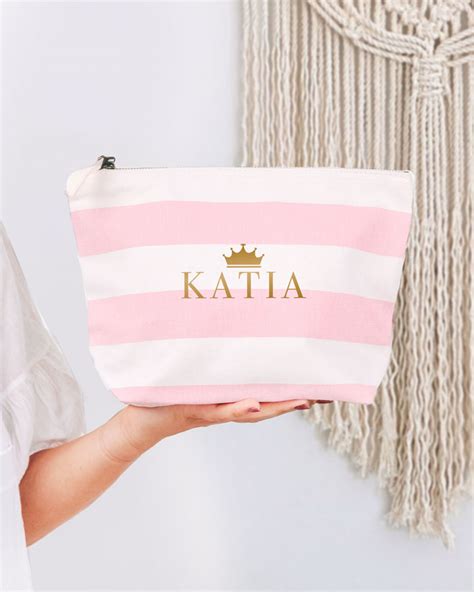 Pochette Personalizzata In Tela A Righe Con Nome E Coroncina Idea