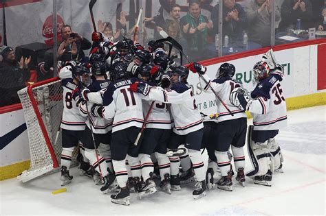 Hockey East Quarterfinals Uconn Mens Hockey Moves Past Bu 3 1 The