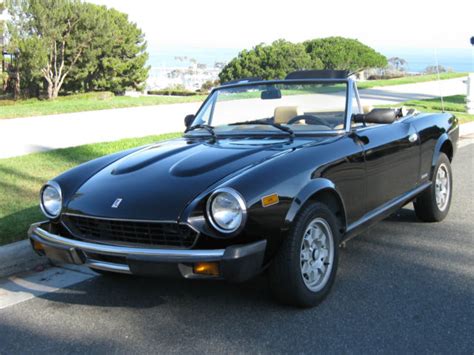 1984 Pininfarina Spider Azzurra NO RESERVE Fiat Spider 124 Classic