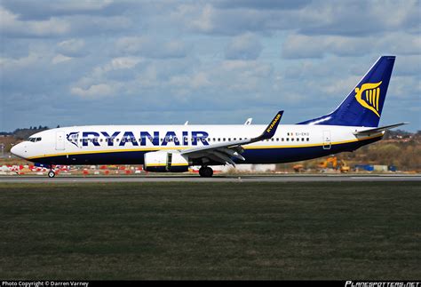 EI EKO Ryanair Boeing 737 8AS WL Photo By Darren Varney ID 127197