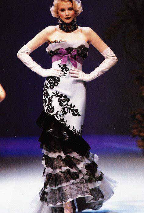 Fierce N Hot Elegancia Y Belleza Alemana Nadja Auermann Y Claudia Schiffer