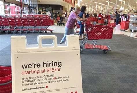 Target To Hire Workers For Holiday Shopping Season