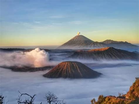 Destinasi Wisata Gunung Terindah Dan Terpopuler Yang Wajib