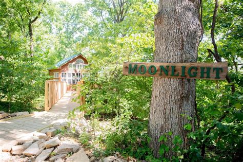 8 Quirky Places To Stay On A Missouri Moto Tour