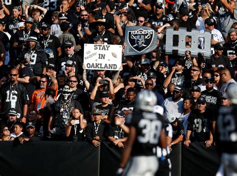 Oakland Raiders: How the Black Hole saved my life (well, sort of)