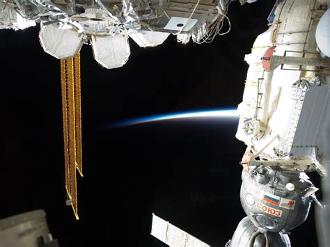 Starlearner Incredible Spacewalk Images From Nasa Of Astronauts Steve